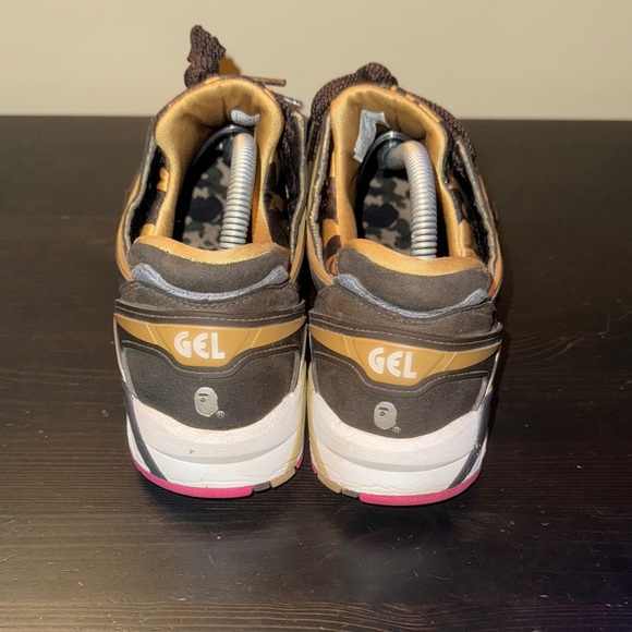 BAPE X ASICS - Picture 3 of 5